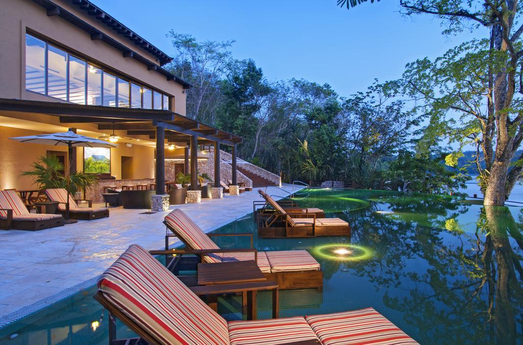 Las Lagunas Boutique Hotel Флорес Екстериор снимка