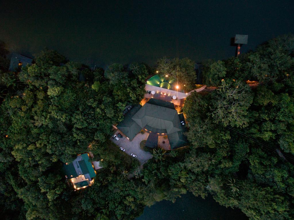 Las Lagunas Boutique Hotel Флорес Екстериор снимка