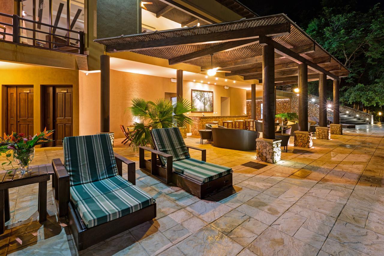 Las Lagunas Boutique Hotel Флорес Екстериор снимка